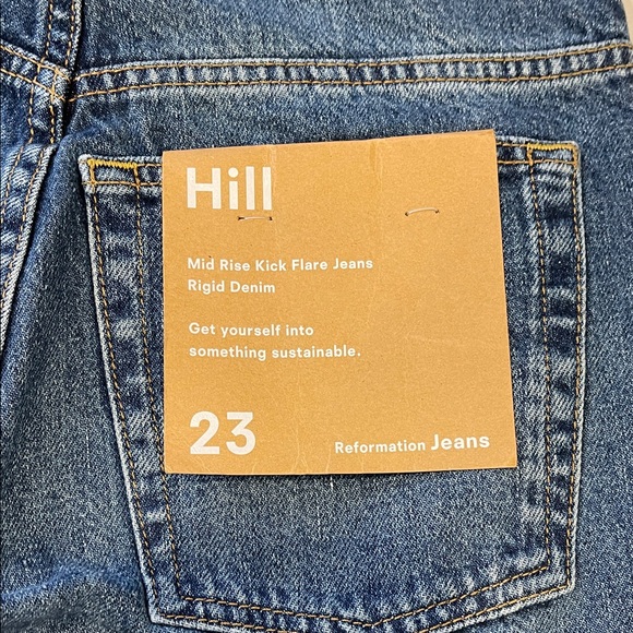 Reformation HILL Mid Rise Kick Flare Jeans Araceli-23 Size 23 Blue Denim NWT - Picture 3 of 8